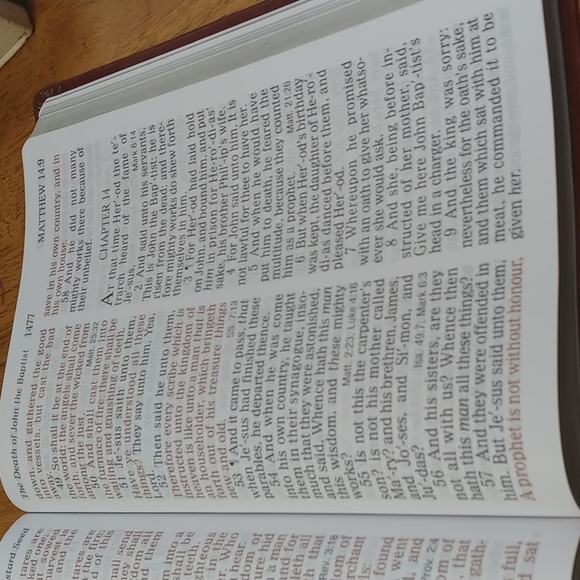 Holman KJV Bible for Home Office - Picture 9 of 11